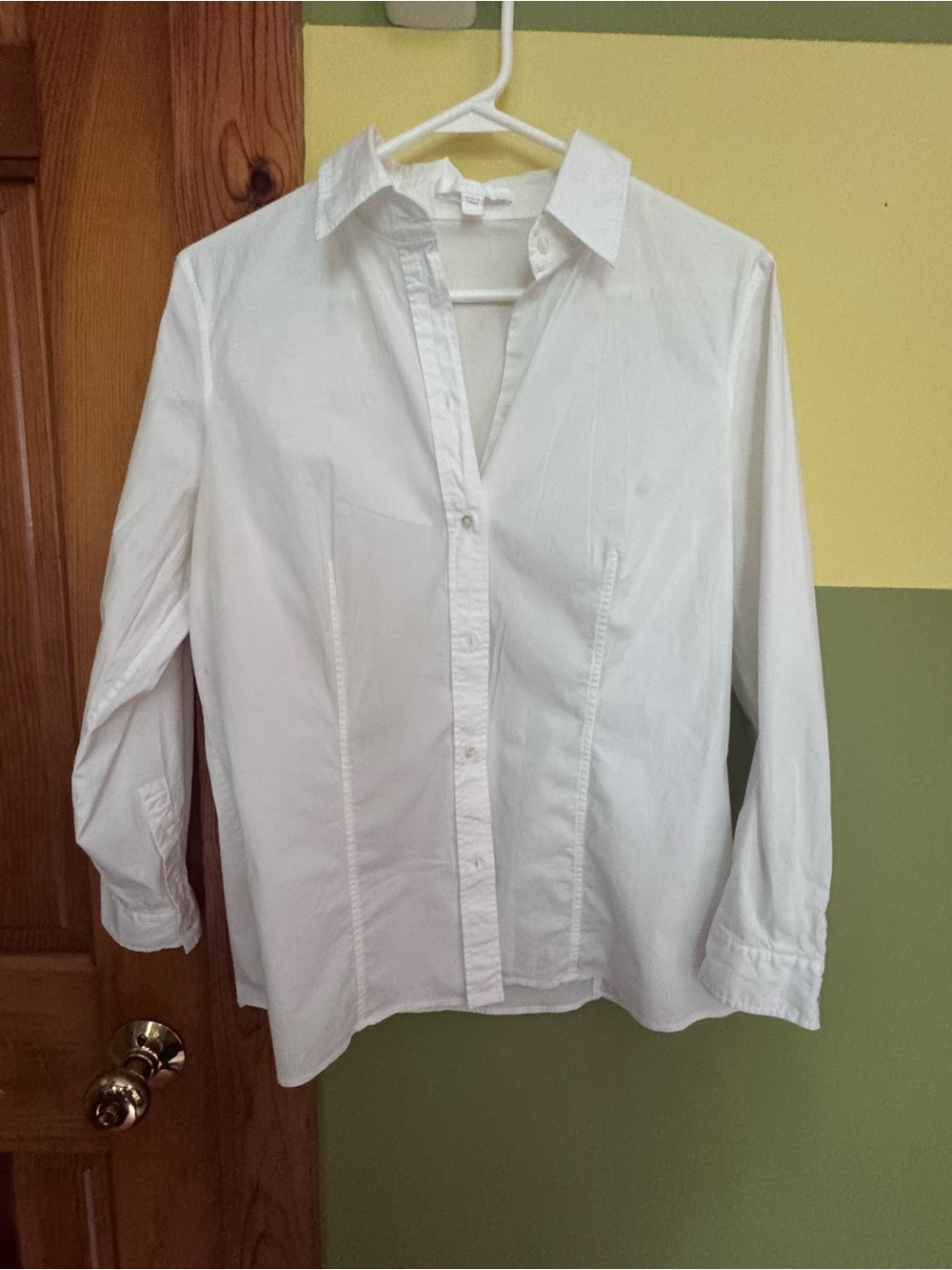 Hugo Boss White women’s Button-Front Dress Shirt